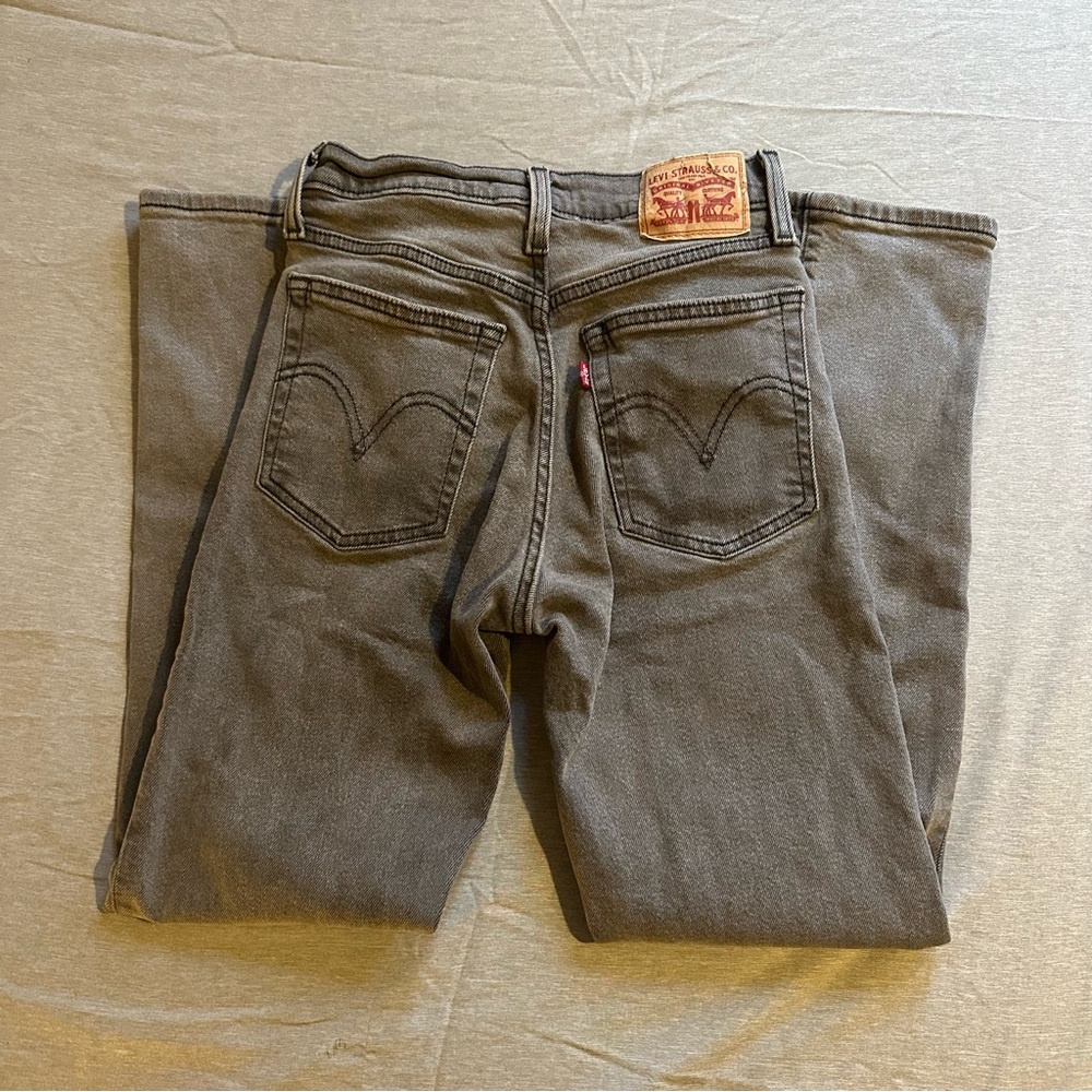 Grey Levi's Jeans - Picture 2 of 6